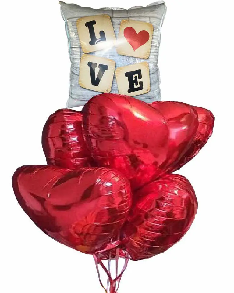 10 globos corazon rojo